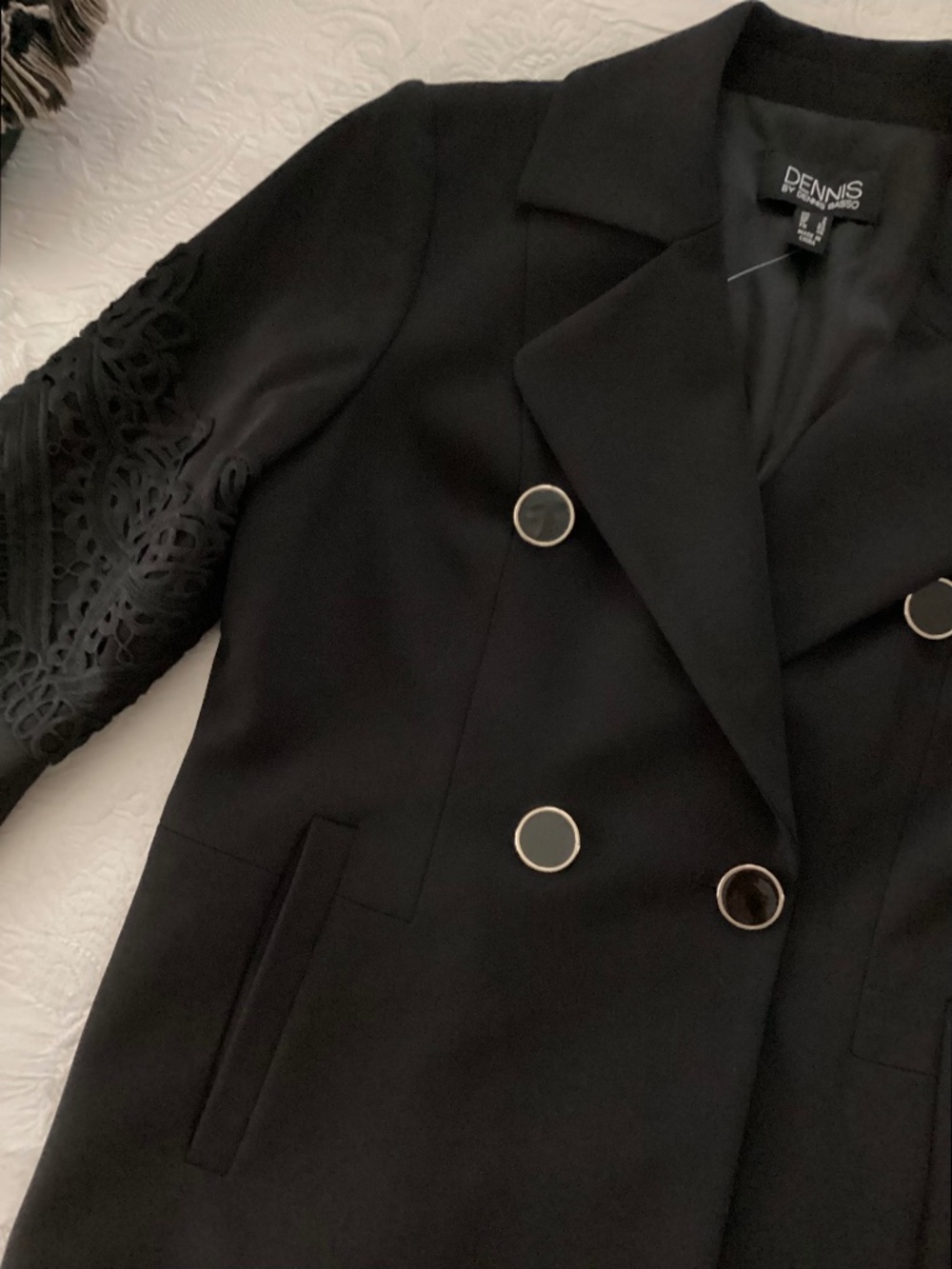 NWOT-DENNIS BASSO BLACK CREPE EVENING JACKET LACE APPLIQUÉ SIZE 2